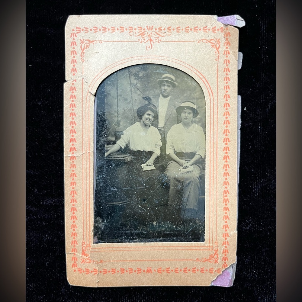 Antique 1800s Tintype Portrait Picture